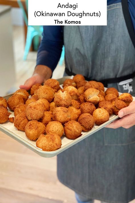 Doughnut Holes, Mini Doughnuts, Hawaii Food, Doughnut Cake, Bread Mix, Doughnut Recipe, Cookie Scoop, Breakfast Dessert, Quick Bread