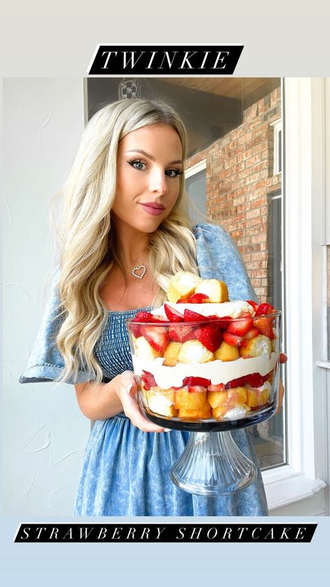 Twinkie Strawberry Shortcake!🍓💛 A refreshing sweet treat, super easy, only 5 ingredients! I layered mine in a trifle dish, but you could… | Instagram Strawberry Shortcake With Twinkies, Twinkie Strawberry Shortcake, Strawberry Shortcake Trifle, Macy Blackwell, Sliced Strawberries, Trifle Dish, Vanilla Pudding Mix, Family Holidays, Trifle