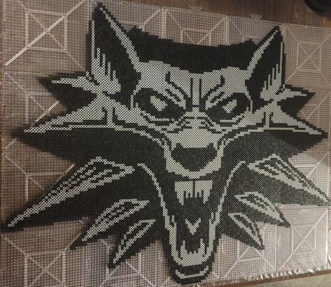 Witcher Pixel Art, The Witcher Perler Beads, Witcher Cross Stitch, Perler Bead Wolf Pattern, Skyrim Perler Beads, Dark Souls Perler Beads, Diy Perler Bead Crafts, Bead Projects, Diy Perler Beads