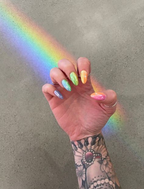 Nails chrome dip gel rainbow ombré Chrome Pastel Nails, Rainbow Nails Chrome, Chrome Rainbow Nails, Colourful Chrome Nails, Multi Colored Chrome Nails, Rainbow Chrome, Rainbow Chrome Nails French Tip, Multicolor Chrome Nails, Pride Chrome Nails