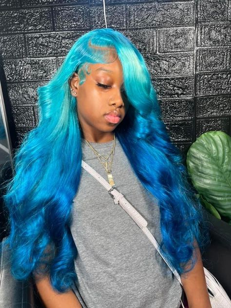 Blue Ombre Hair Black Women, Blue And Green Hair Dye Ideas, Ombré Blue Wig, Ombré Wig Colors, Teal Wig, Blue Ombre Wig, Birthday Hairstyle, Most Beautiful Hairstyles, Wig Installs