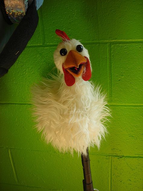 Chicken puppet by S W Johnson, via Flickr Chicken Puppet, Nightmare Realm, Ventriloquist Puppets, Bird Puppet, Kangaroo Art, Puppet Design, Types Of Puppets, Custom Puppets, Puppet Ideas