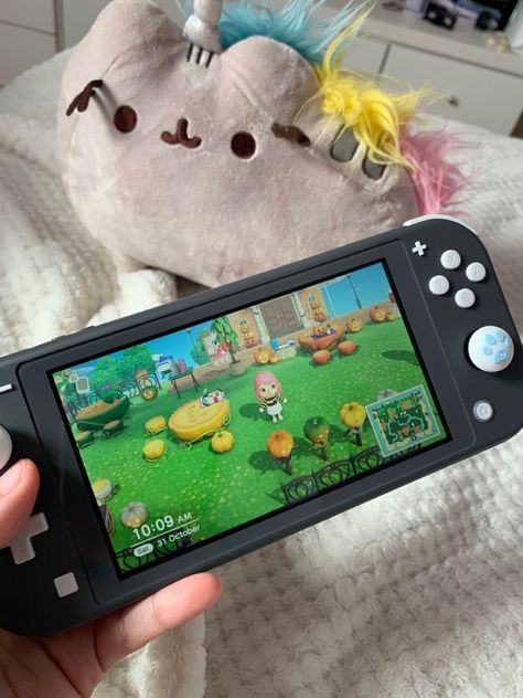 Nintendo Switch Lite Animal Crossing, Nintendo Games Aesthetic, Nintendo Lite Aesthetic, Aesthetic Nintendo Switch Lite, Switch Lite Aesthetic, Nintendo Switch Lite Aesthetic, Nintendo Switch Aesthetic, Nintendo Aesthetic, Switch Aesthetic