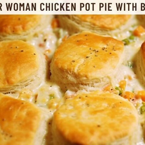 Pioneer Woman Chicken Pot Pie with Biscuits - Easy Kitchen Guide Frozen Biscuit Chicken Pot Pie, Chicken Stew With Biscuits, Pioneer Woman Chicken Pot Pie, Chicken Pot Pie With Biscuits, Pot Pie With Biscuits, Pioneer Woman Chicken, Biscuit Chicken Pot Pie, Dutch Oven Chicken, Frozen Biscuits