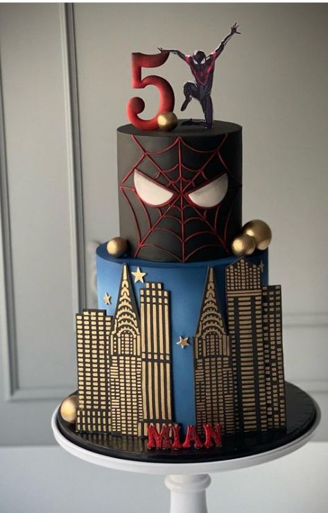 Spider Man Tier Cake, Black Spiderman Birthday Cake, Spin Cake Spiderman, Superhero Birthday Cake Diy, Black Spiderman Cake, Miles Morales Birthday Cake, Spider Man Cake Ideas, Miles Morales Cake, Spiderman Cake Birthday