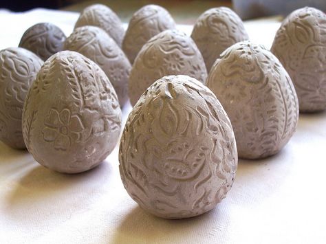 Clay eggs | Flickr - Photo Sharing! Clay Projects Ideas, Bamboo Canes, Garden Pottery, Mediterranean Garden, Children Images, Ceramics Projects, Production Line, Pottery Designs, Brick House