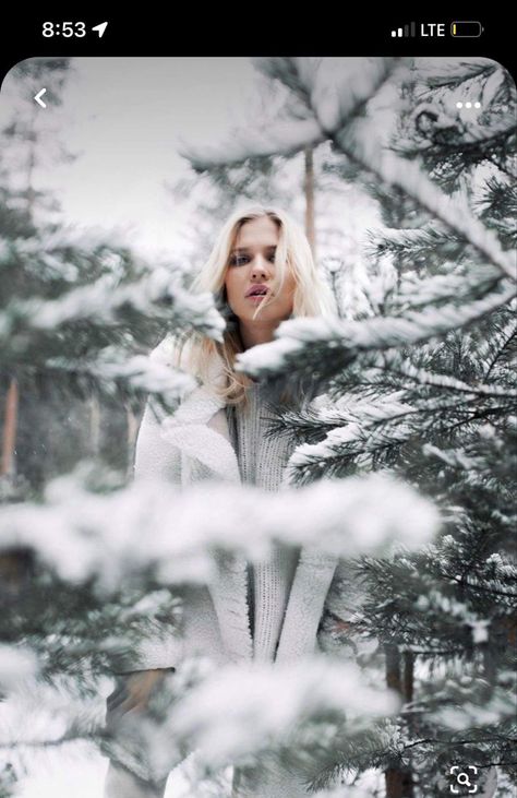 Winter Portraits Photography, Snow Photoshoot, Winter Portraits, Winter Instagram, Snow Pictures, Snow Photography, Shotting Photo, Photographie Portrait Inspiration, Winter Photoshoot