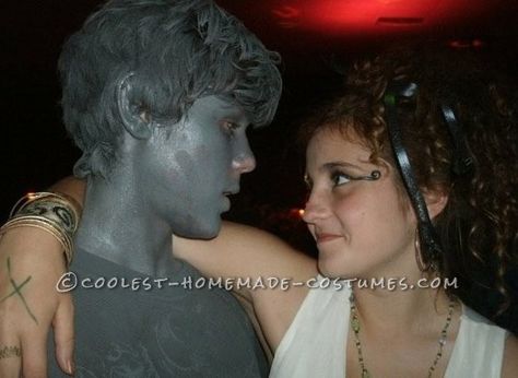 Medusa Couple Costume, Halloween Medusa, Stone Costume, Jessica Davis, Chicken Costume, Costume Couple, Great Costume Ideas, Couple Costume, Couple Costumes