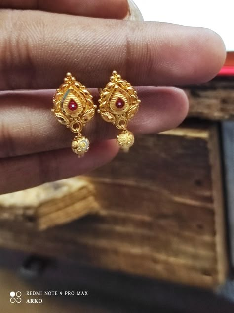 South gold Degine Gold Drop Earrings Indian, Kammalu Designs Gold, Gold Kammalu, Topas Gold, Ear Rings Gold, Earrings Gold Indian, Latest Gold Earrings, Beaded Wedding Jewelry, Gold Jewelry Prom