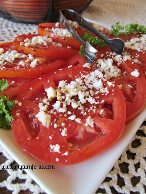 Balsamic Tomatoes with Feta Cheese are made with garden fresh tomatoes and enhanced with balsamic vinegar and topped with feta cheese Fresh Cranberry Muffins, Balsamic Tomatoes, Easy Summer Dishes, Cranberry Walnut Salad, Mashed Potato Patties, Sweet Potato Pie Southern, Tastefully Simple Recipes, Feta Cheese Recipes, Caprese Salad Recipe