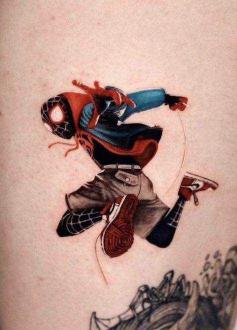 I do like the shoes but not how black the jacket is. I like the shorts on other miles. Miles Morales Tattoo Ideas, Miles Morales Tattoo, Spiderman Tattoo, Verse Tattoos, Miles Spiderman, Marvel Tattoos, Miles Morales Spiderman, Black Spiderman, Celebrity Style Red Carpet