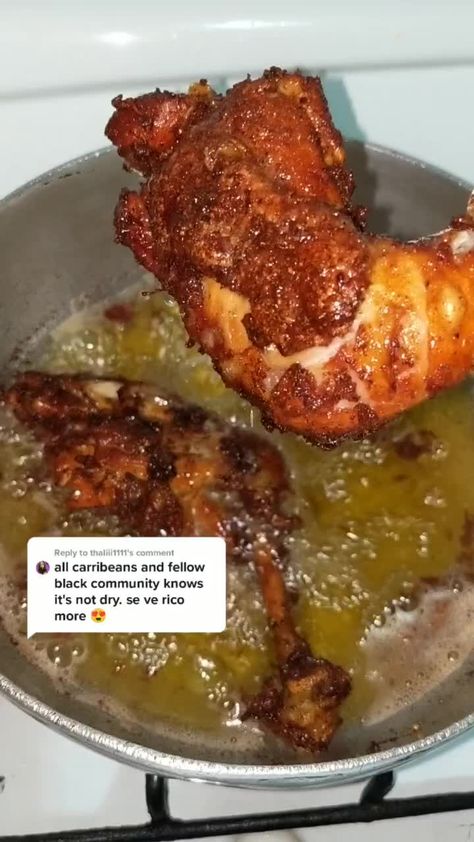 Dominican Fried Chicken, Boil Chicken, Chicken Pollo, Soul Food Dinner, Chicken Dishes Recipes, Chicken Wing Recipes, Food Videos Cooking, Food Obsession, Interesting Food Recipes