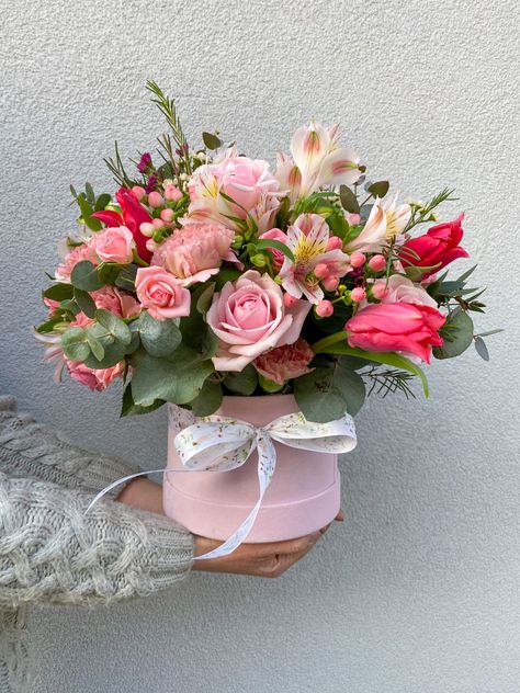 Mother Flower Bouquet, Flower Bouquets For Mother's Day, Happy Mother's Day Flower Arrangement, Flowers For New Mom, Mother’s Day Floral Ideas, Bouquet Of Flowers Mothers Day, Mother’s Day Flower Ideas, Mothers Day Flower Arrangements Bouquets, Flowers Aragments