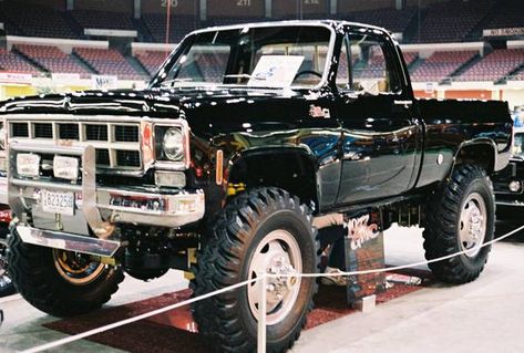 Lifted Gmc, Truck Chevy, Gmc Trucks Sierra, Nice Trucks, Chevy 4x4, Mud Trucks, Custom Pickup Trucks, Mini Monster, Chevrolet Pickup