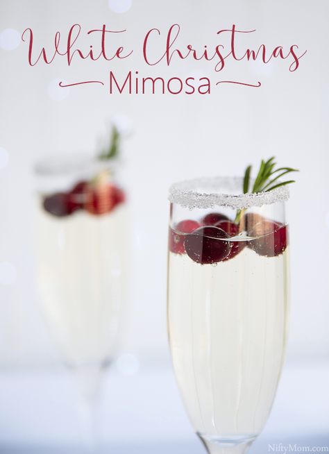 If you are looking for a festive brunch cocktail to kick off Christmas day, this White Christmas Mimosa might just do the trick. Spicy Candy, White Cranberry Juice, Mimosa Recipe, Christmas Mimosa, Christmas Entertaining, Boozy Drinks, Christmas Brunch, Cocktail Drinks Recipes, Christmas Menu