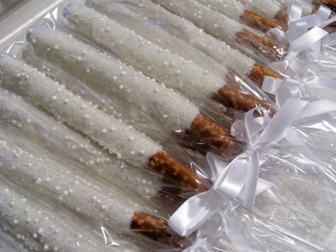 Chocolate covered Pretzel Rods ~ White Chocolate with Little White Pearls sprinkled with White Shimmering Crystals. To see more visit Marie Grahams on Etsy.com Pretzel Ideas, White Pretzels, Chocolate Pretzel Rods, Covered Pretzel Rods, White Chocolate Covered Pretzels, Chocolate Covered Pretzel, Chocolate Covered Pretzel Rods, Chocolate Dipped Pretzels, Pop Ideas