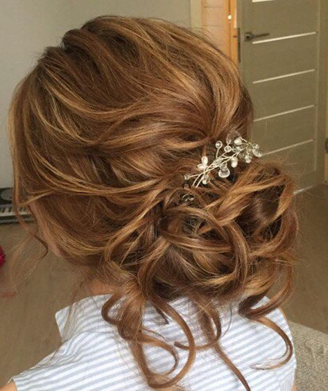 75 Drop-Dead Gorgeous Wedding Hairstyles For A Romantic Wedding - wedding updo hairstyle iddeas ,Textured messy updo wedding hairstyles,updo hairstyles,messy updos #weddinghair #wedding #hairstyles #updowedding #weddinghairstyles Pearl Hair Vine Wedding, Messy Updos, Vine Headpiece, Mother Of The Groom Hairstyles, Long Hair Vine, Wedding Hair Vine, Pearl Hair Vine, Updo Wedding, Extra Long Hair