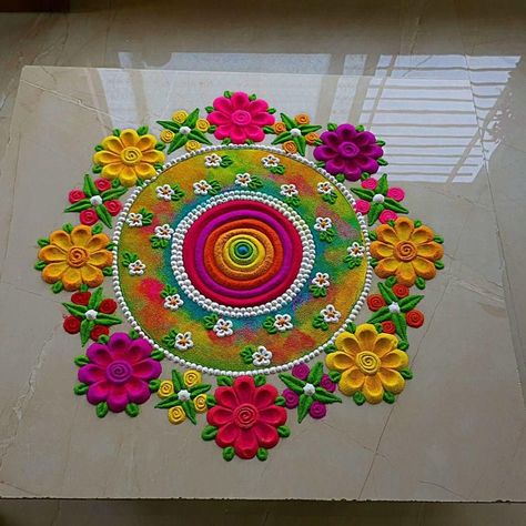 Pretty Rangoli Designs, Rangoli For Holi, Mini Rangoli Designs, Border Design Rangoli, Holi Rangoli Design, Side Rangoli, 2023 Rangoli, Holi Rangoli, Elementary Chemistry