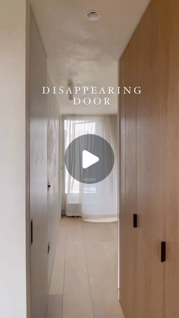 Sara Mungeam on Instagram: "D O O R  D E T A I L |   Happy Tuesday! I’ve been asked loads about how we made this disappearing door work since including it in my recent Practical Design reel, so I thought I’d show you in a bit more detail and try to explain how we did it and some of the key considerations.   We built this wall a bit thicker in order to be able to take a chunk out of it to create the door shaped recess. This is slightly easier and neater as I made it a full height door.   It uses a pivot hinge at the top and bottom of the door, so plan in some studwork above it to get a good grip on the hinge.   Obviously, I couldn’t have a ‘normal’ door handle as it wouldn’t open flush against the wall, so I used these sliding door handles from @suffolklatchcompany , but this also meant I c Hidden Door Hallway, Flush Closet Doors, Door Hidden In Panelling, Pushing Doors Open, Door Flush With Wall, Doors Flush With Wall, Room Door Handles, L Shape Closet, Door Closer Fitting