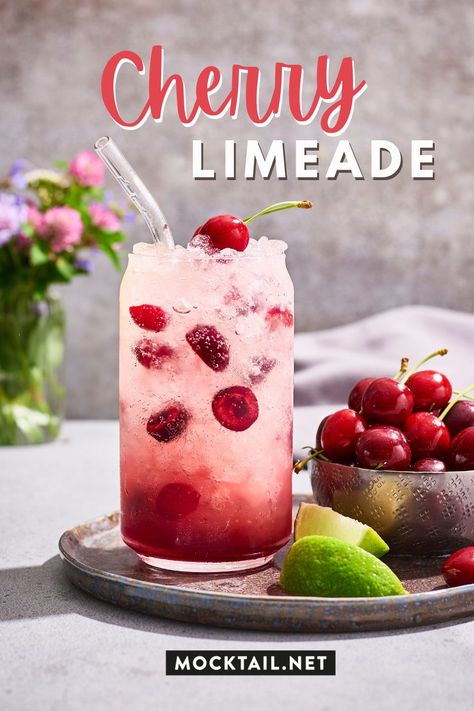 Delicious copycat recipe for Sonic's Cherry Limeade! Our Cherry Limeade recipe is a cold, refreshing non-alcoholic drink that is made with fresh lime juice, Sprite, and maraschino cherry Syrup. Everyone can make cherry limeade. Are you ready to make your own homemade cherry limeade? Cherry Limeade Recipe, Sonic Cherry Limeade, Cold Drinks Recipes, Limeade Recipe, Cherry Drink, Cherry Syrup, Low Calorie Drinks, Ginger Smoothie, Cherry Limeade