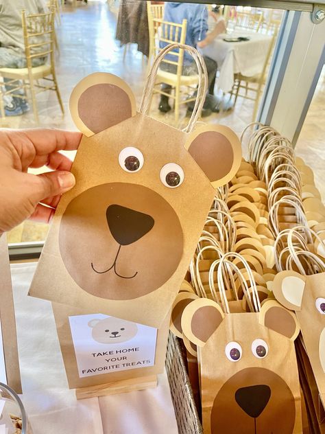 Diy Teddy Bear Decorations, Bear Favor Ideas, Bear Party Centerpieces, Diy Goodie Bags For Kids Birthday, Diy Teddy Bear Baby Shower Decorations, Teddy Bear Theme Party 1st Birthdays, Goodies Bag Ideas For Kids Birthday, Teddy Bear 1st Birthday Boy, Neutral Party Theme