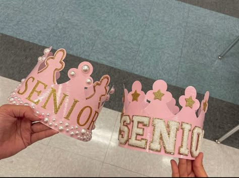 Senior Takeover Crowns, Senior Crown Decoration Ideas, Pink Senior Crowns High School, Senior Crown Ideas 2025, Senior Crown Ideas Pink, Pink Senior Crowns, Senior Crowns High School, Senior Crown Ideas Diy High Schools, Senior Jeans Ideas High Schools