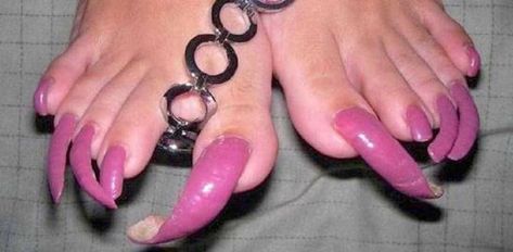 Neon Nail Designs, Long Toenails, Nails Opi, Creative Cooking, Toe Nail Designs, Neon Nails, Pedicures, A Train, Toe Nails