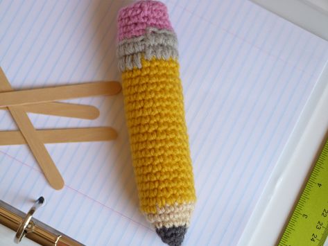 Crochet Spot » Blog Archive » Free Crochet Pattern: Kawaii Pencil Amigurumi - Crochet Patterns, Tutorials and News Pencil Amigurumi, Pencil Crochet Pattern, Pencil Toppers Diy, Pencil Crochet, Crochet Teacher Gifts, Crochet Pencil, Kawaii Pencil, Crochet Heart Pattern, Cozy Crochet Patterns