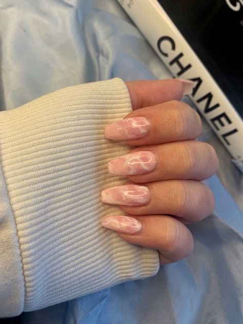 Soft Pink Marble Nails, Classy Marble Nails, Mermer Nails, Natural Marble Nails, Neutral Marble Nails, Baby Pink Nail Art, Cute Marble Nails, Pink Marble Nail Designs, Marble Pink Nails