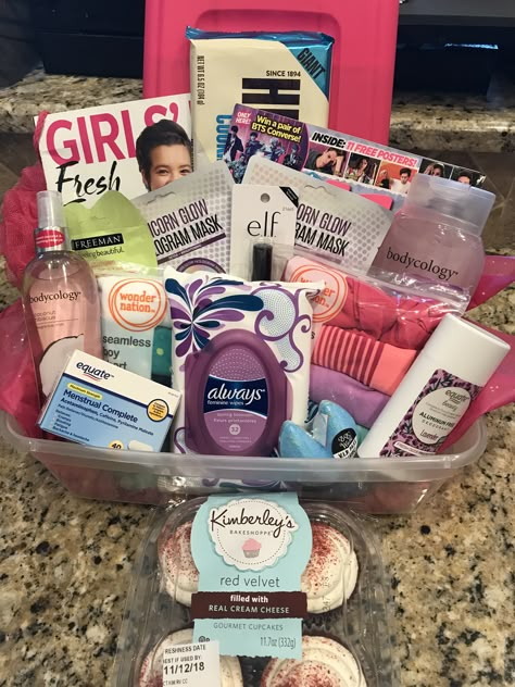 Happy First Period! Period Bag For Daughter, First Period Kit Daughters Diy, Period Gifts For Daughter, Period Box Ideas For Daughter, Period Basket Ideas, Period Care Package For Girlfriend, Period Package For Girlfriend, Period Box Ideas For Girlfriend, 1st Period Gift Basket