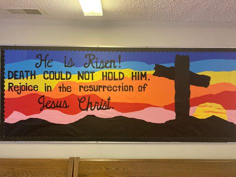 Cross Bulletin Board Ideas, Easter Sunday School Bulletin Board, Easter Banners For Church, Lent Bulletin Boards, Lent Bulletin Board Ideas, Easter Bulletin Boards For Church, Church Bulletin Board Ideas Scriptures, Catholic Schools Week Bulletin Board, Christian Easter Bulletin Board Ideas