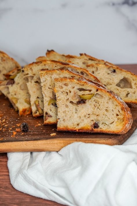 olive parmesan sourdough 7 Sourdough Bread Artisan, Green Olive Sourdough Bread, Sourdough Bread With Olives, Kalamata Olive Sourdough Bread, Sourdough Olive Bread, Sourdough Olive Bread Recipe, Savory Sourdough Recipes, Sourdough Inspiration, Olive Sourdough Bread