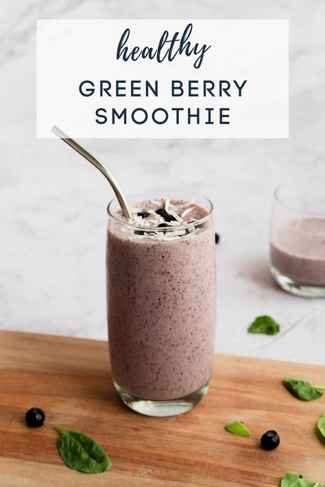 This healthy green berry smoothie is so easy to make and tastes amazing! Blueberry Spinach Smoothie, Spinach Smoothie Recipes, Berry Smoothie Recipe, Easy To Make Breakfast, Yummy Healthy Snacks, Smoothie Bowl Recipe, Berry Smoothie, Easy Healthy Breakfast, Entertaining Recipes