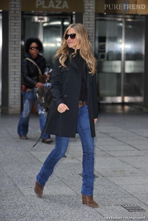 Country Winter Fashion, Jennifer Anniston Style, Jennifer Aniston Style, Winter Capsule Wardrobe, Country Fashion, Jennifer Aniston, Fashion 2017, Outfit Idea, Girls Jeans