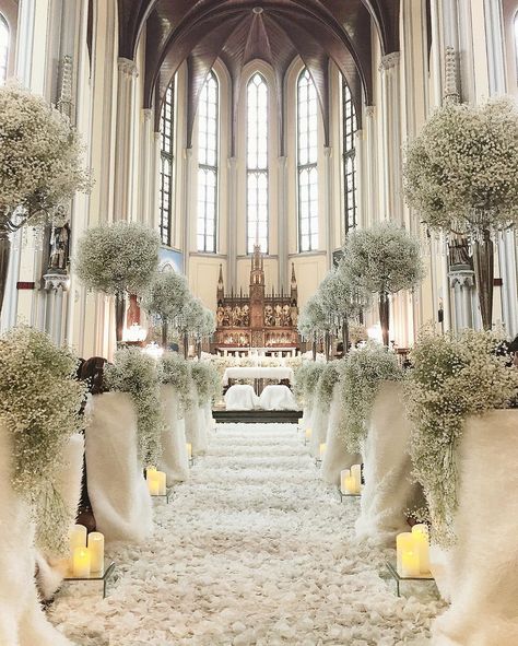 Royal Design Indonesia on Instagram: “Thousand stems of Baby's Breath flower galore on top of crystal candelabras for #harveysandrawedding combined with wintery white fur…” Pew Decor, Church Aisle Decorations, Wedding Assistant, Church Aisle, Wedding Church Decor, Church Wedding Flowers, Wedding Decors, Enchanting Wedding, Church Wedding Decorations