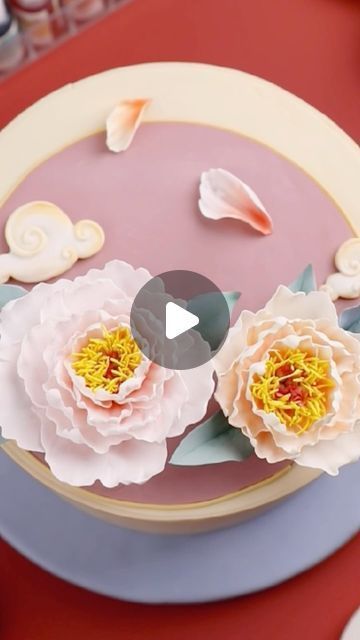 shaniabelle fondant on Instagram: "🌺Create the perfect peony fondant cake with me😉Hope you like this cake decorating tutorial😚Feel free to message me if you are interested in this flower cutter . Visit qeleg.com for this cutter. Always happy to help😙  #asianculture #asiancooking #flowercakeclass #flowerlovers #peonycake #tutorial #foodphotography#foodphotographyandstyling #reelsinstagram #foodgasm #tasty #dessert #video #inspiration #instagood #reels #cakeart #sugarart #cakeideas #LoveCelebration #BeautifulMoments #fondant #fondantcake" How To Make Peony Flowers Fondant, Fondant Peony Tutorial, Fondant Flowers Tutorial, Peony Cake, Fondant Flower Tutorial, Flower Step By Step, Cake Classes, Tasty Dessert, Video Inspiration