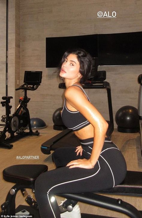 Jenner is no stranger to sporting Alo attire, and last month, shared snaps of herself posing in a black sports bra and leggings that contained a white trim Kylie Jenner Workout, Khloe Kardashian Tristan Thompson, Khloe Kardashian And Tristan, Dream Kardashian, Kylie Jenner Hair, Kim Kardashian Kanye West, Kylie Jenner Look, Kylie Jenner Lipstick, Kim Kardashian And Kanye