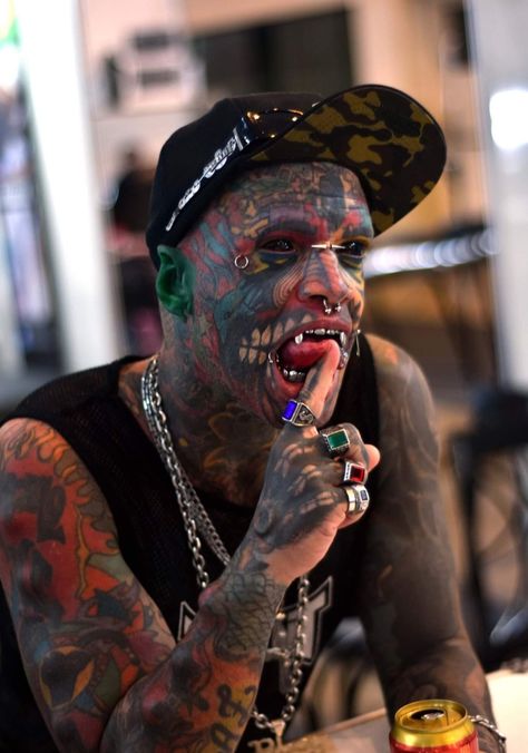 'Most modified man in the world' splits his hand in 'world first' Mens Face Tattoos, Cameron Bright, Full Hand Tattoo, Men's Piercings, Facial Tattoos, Full Body Tattoo, Face Tattoos, Body Modification, Hand Tattoos For Guys