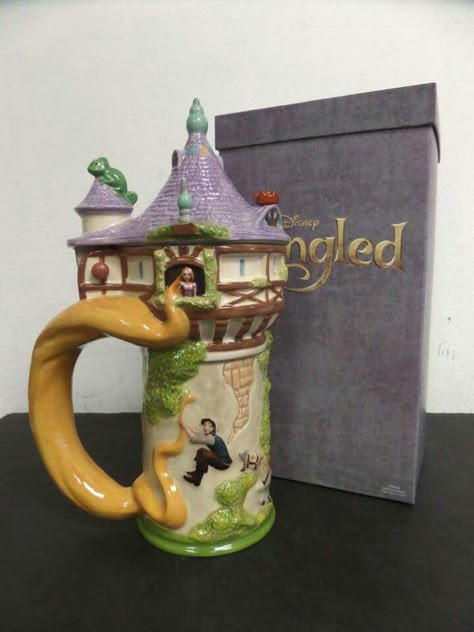 Tangled Rapunzel Tower, Rapunzel Tower, Disney Coffee Mugs, Disney Cups, Disney Cast, Disney Rooms, Disney Kitchen, Disney Mugs, Tanah Liat