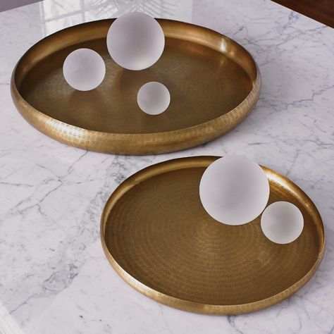 Offering Trays Round Serving Tray, Antique Brass Metal, Rustic Bathrooms, Brass Tray, Global Views, Metal Trays, Country Style Homes, Decor Guide, Country House Decor