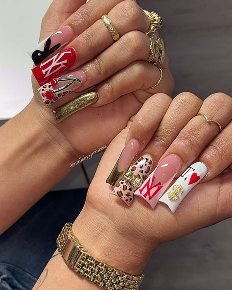 I ❤️ $ Duck Tips from @theluxepack 🎀 Code:PDB to save 🛍️ #explorepage #explorepage✨ #explorepages #explorepageready #explorepageًًً #nailsofinstagram #nailsonfleek #nailsnailsnails #nailsofig #nailsofinsta #y2k #y2knails #nailsoftheweek #losangelesnails Duck Nails 90s, Von Dutch Nails, Airbrush Duck Nails, Own Nails Design, Duck Nails Inspo Y2k, Duck Nails Ideas, Brown Duck Nails, Dope Nail Designs Square, Red Duck Nails