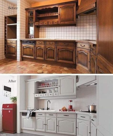 Tiny Cottage Kitchen, Living Room Cupboards, White Kitchen Renovation, Серая Кухня, Kitchen Table Makeover, Dark Grey Kitchen, Diy Kitchen Renovation, Kitchen Cabinets Decor, Diy Kitchen Cabinets