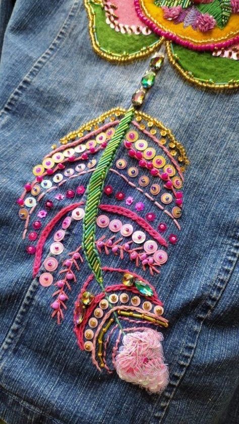 Embroidery Aesthetic, Denim Embroidery, Denim Art, Fashion Sewing Tutorials, Basic Embroidery Stitches, Bead Embroidery Patterns, Denim Crafts, Embroidery Blouse Designs, Handmade Beaded Jewelry