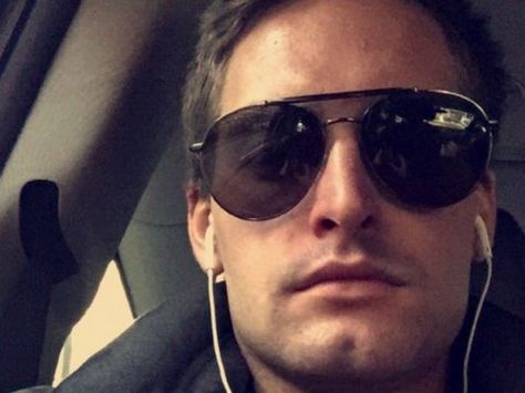 Evan Spiegel Snapchat CEO Business Memo, Evan Spiegel, Steps To Success, Business Insider, Successful People, Latest Video, How To Get Rich, Career Advice, Business News