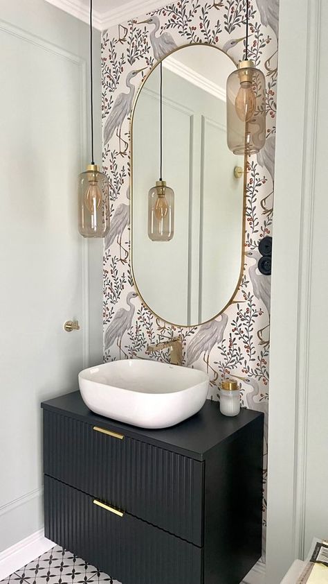 Half Bathroom Decor, Toilet Room Decor, Powder Bathroom, Small Toilet Room, Powder Room Decor, Powder Room Design, Bathroom Design Decor, Bathroom Remodel Designs, Downstairs Bathroom