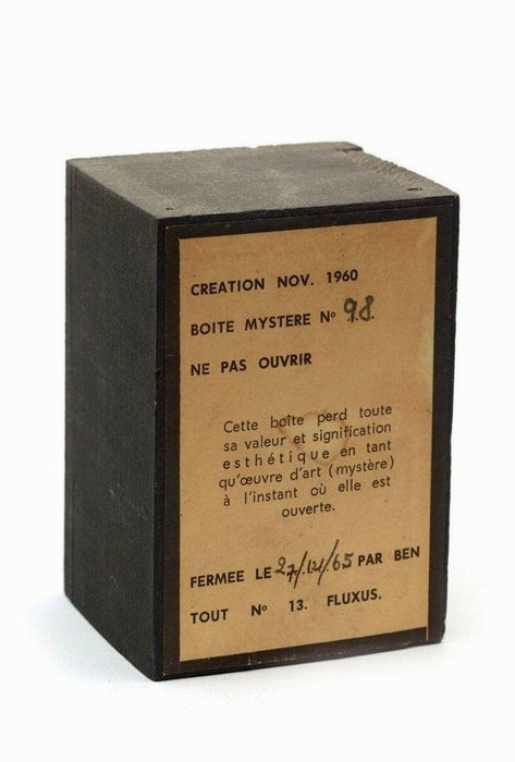 BEN (BENJAMIN VAUTIER DIT) MYSTERY BOX N ° 98, OCTOBER-NOVEMBER 1960 Painted wooden box with a label with the words "This box loses all its value and aesthetic significance as a work of art (Mystery) at the moment it is opened" and "closed on 27/12/65 by Ben Tout N ° 13 Fluxus" Numbered 98 11 x 7 x 6 cm Provenance: -Collection Claude Gilli Victorian Product Packaging, Antique Packaging, Perfume Box Design, Perfume Package Design Boxes, Incense Box Design Packaging, 귀여운 음식 그림, Gel Candles, Perfume Packaging, Iphone Wallpaper Themes