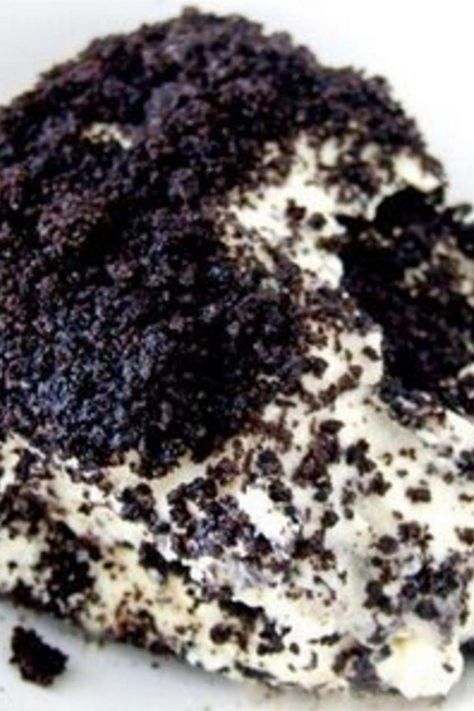 Oreo Dirt Pudding Dirt Pudding Recipes, Oreo Dirt Pudding, Oreo Dirt Cake, Dirt Cake Recipes, Dirt Pudding, Oreo Dirt, Oreo Desserts, Weight Watcher Desserts, Easy Puddings