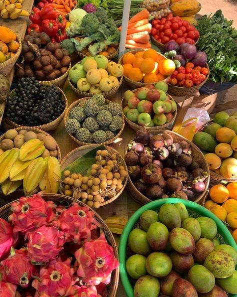 Bali Market, Bali Food, Tropical Food, Asian Vegetables, Tropical Holiday, All The Small Things, Fruit Photography, Eat Fruit, Food Garden