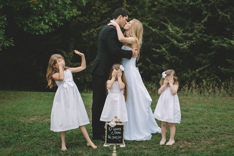 10 year anniversary picture with wedding dress and kids Recreate Wedding Photos Anniversary, 10 Year Anniversary Family Photo Shoot, 10 Year Anniversary Outfit, 10th Anniversary Dress, Wedding Dress Anniversary Photos, 15 Year Anniversary Picture Ideas, Anniversary Pictures In Wedding Dress, Anniversary Photos In Wedding Dress, 10th Wedding Anniversary Photoshoot Ideas