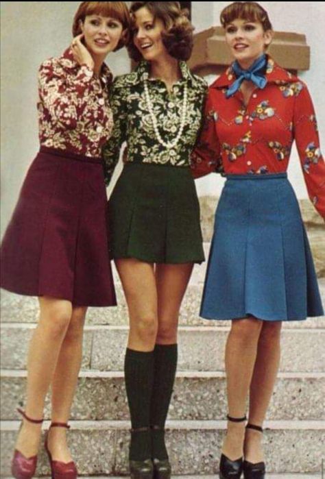 Moda Z Lat 70., Outfits 60s, 60s Outfits, 70s Fashion Outfits, Κούρεμα Bob, Outfits 70s, 60s And 70s Fashion, 70s Inspired Fashion, Fotografi Vintage